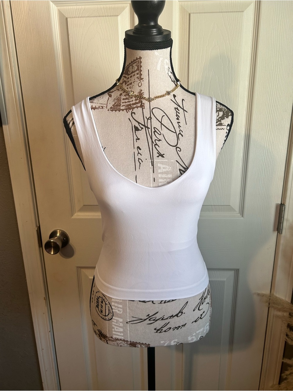 Women's White V Neck Tank Top - Nikibiki